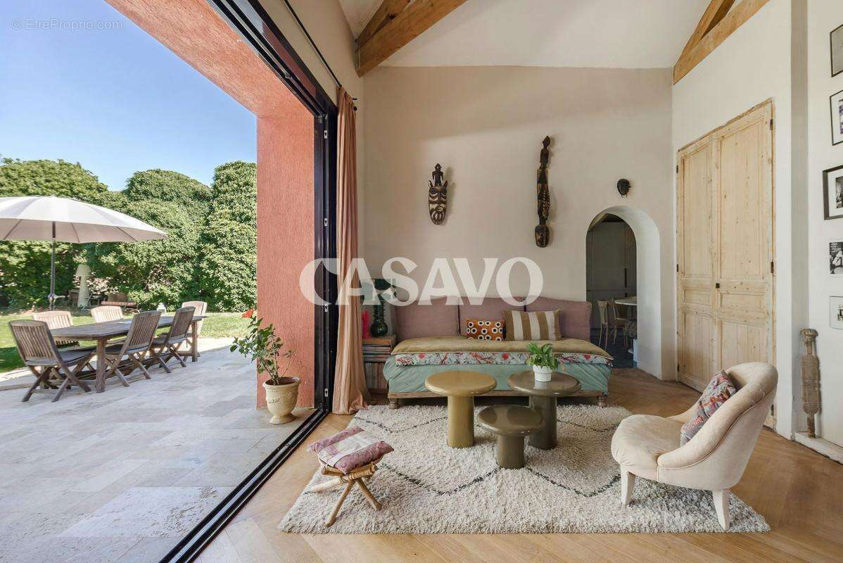 Vente Maison 6 pièces de 191m² - 13540 Aix-en-Provence - photo 5