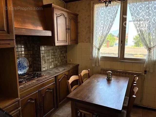 Appartement à SEYSSINET-PARISET