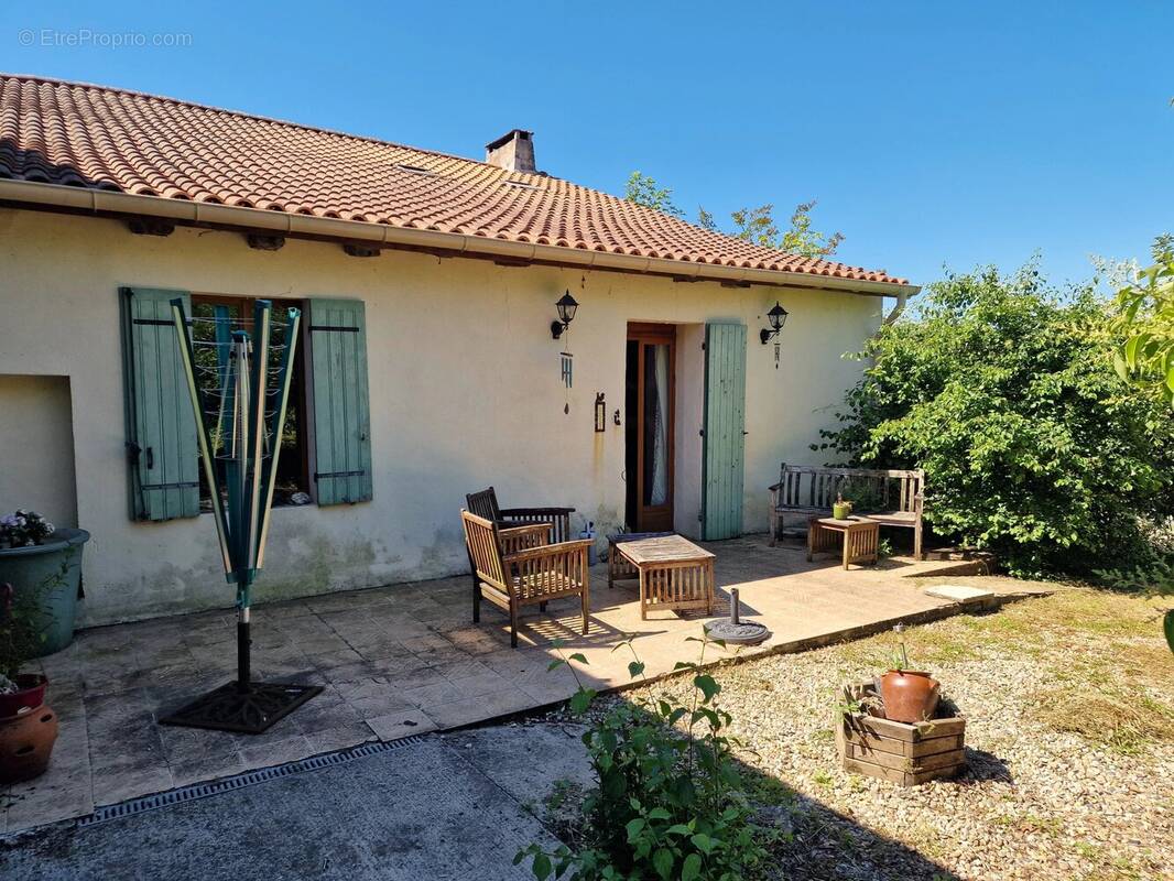 Maison à SAUVETERRE-DE-GUYENNE