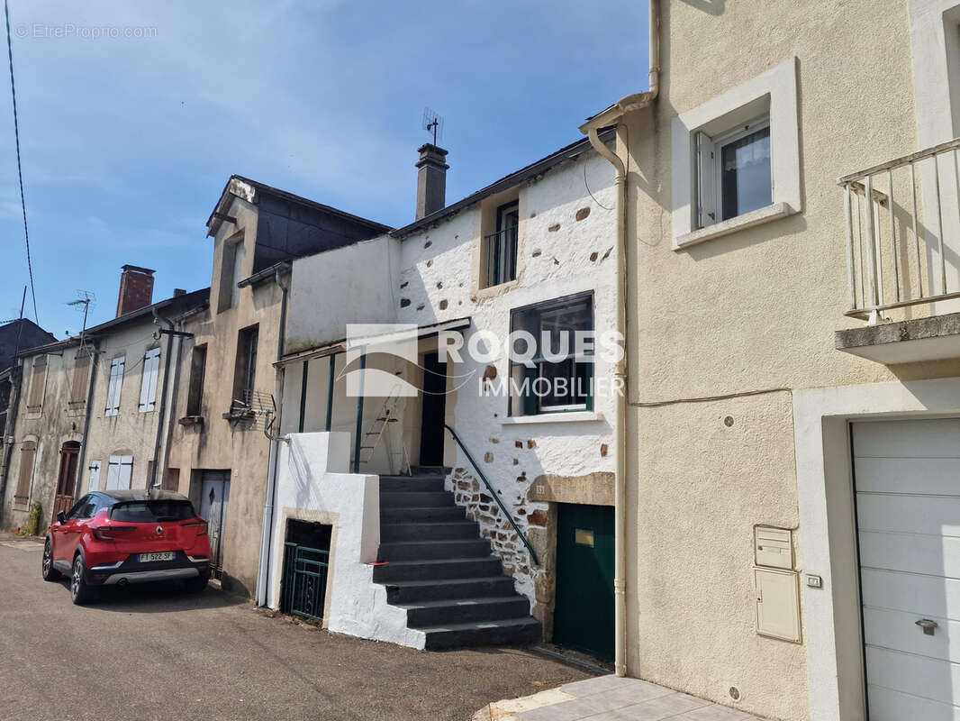 A vendre maison de village 110 m2 murat sur vebre - photo 2