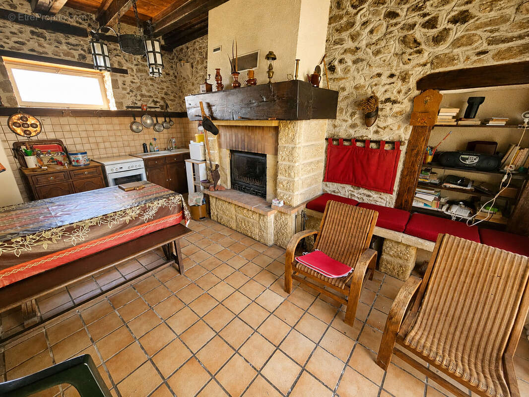 Maison à SAINT-MEARD