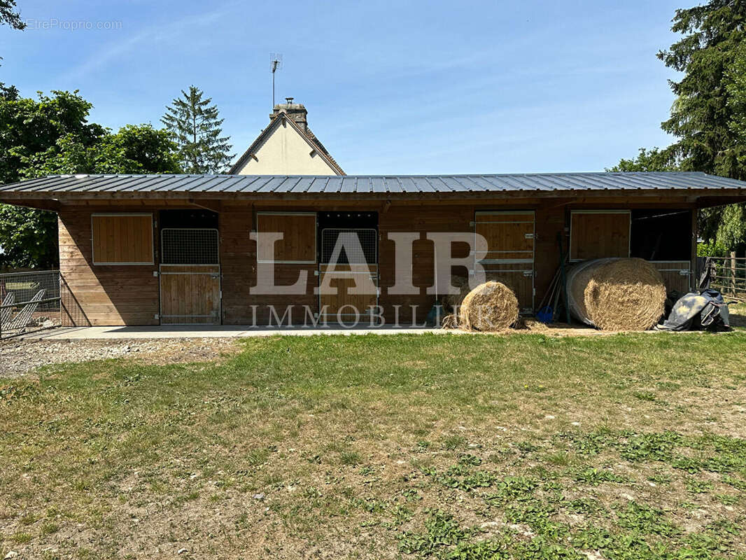 Maison à LE MELE-SUR-SARTHE