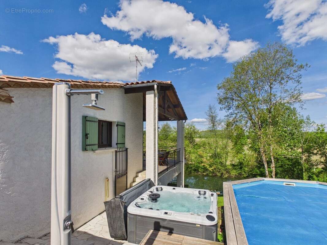 Appartement à EYMET