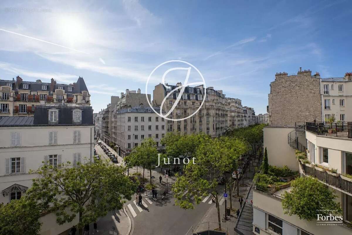 Appartement à PARIS-15E
