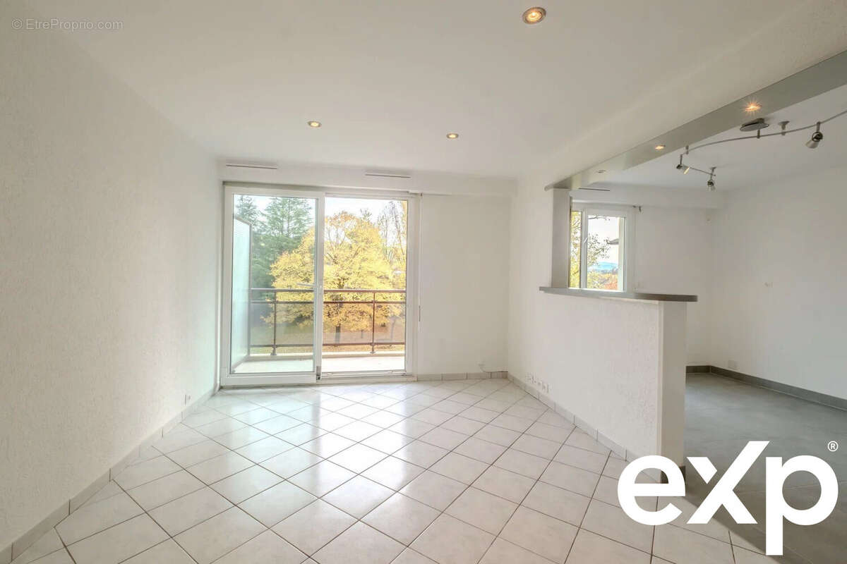 Appartement à DOUVAINE