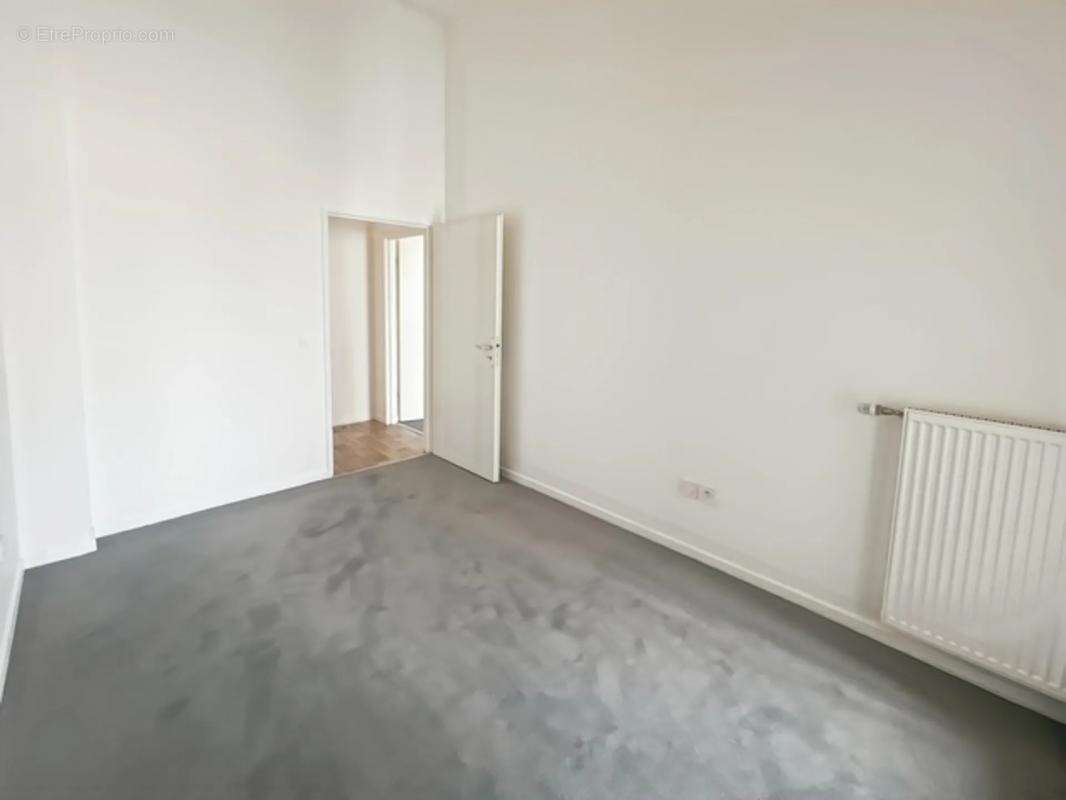 Appartement à STAINS