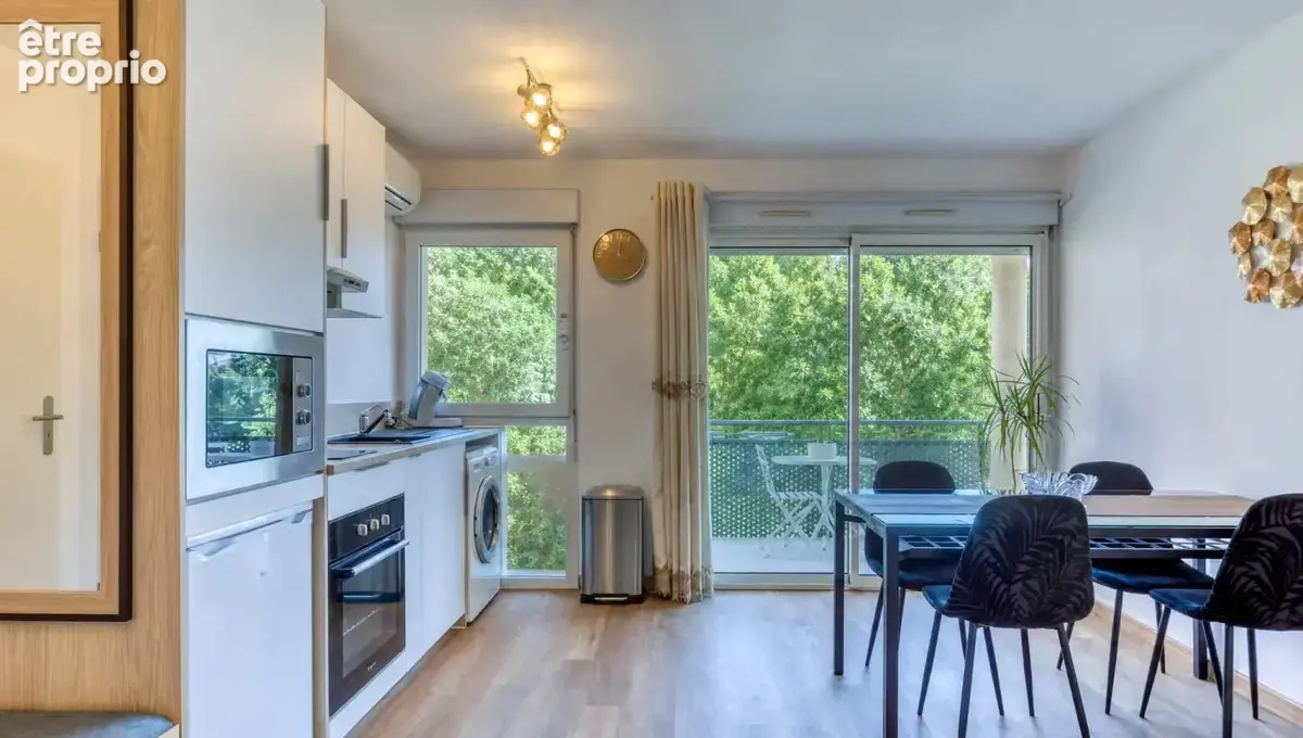 Appartement à PARIS-20E