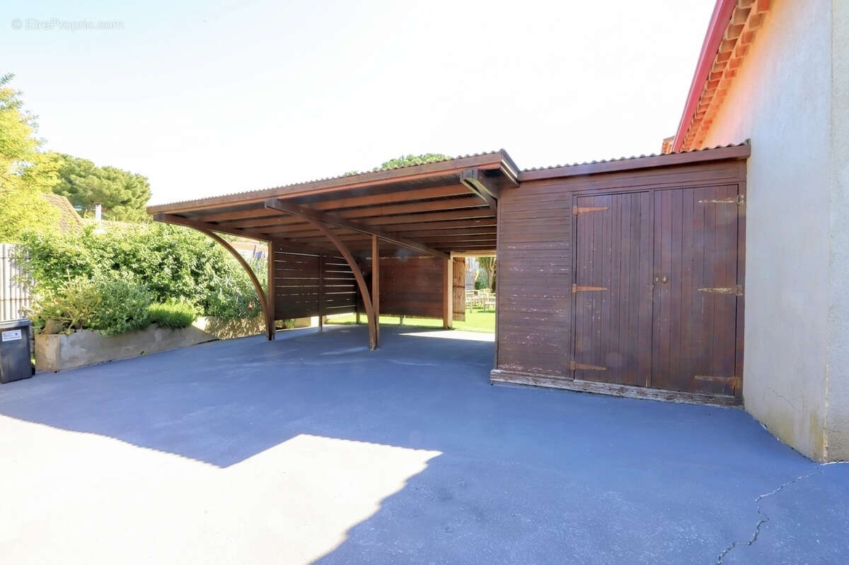 Maison à SIX-FOURS-LES-PLAGES