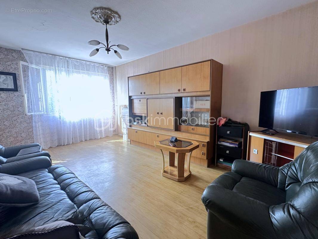 Appartement à FLEURY-LES-AUBRAIS