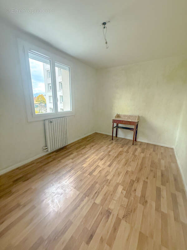 Appartement à FONTAINE