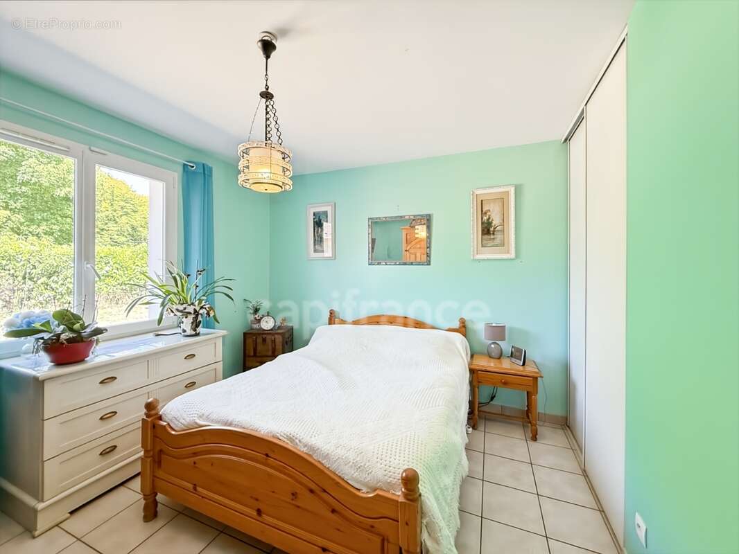 Maison Plain-Pied Lumineuse de 2008, 4 chambres - photo 7