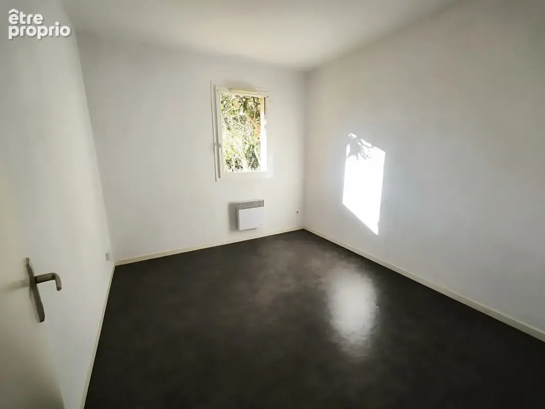 Appartement T4 de 77,30 m2 avec jardin privatif de 108 m2, garage et parking - photo 7