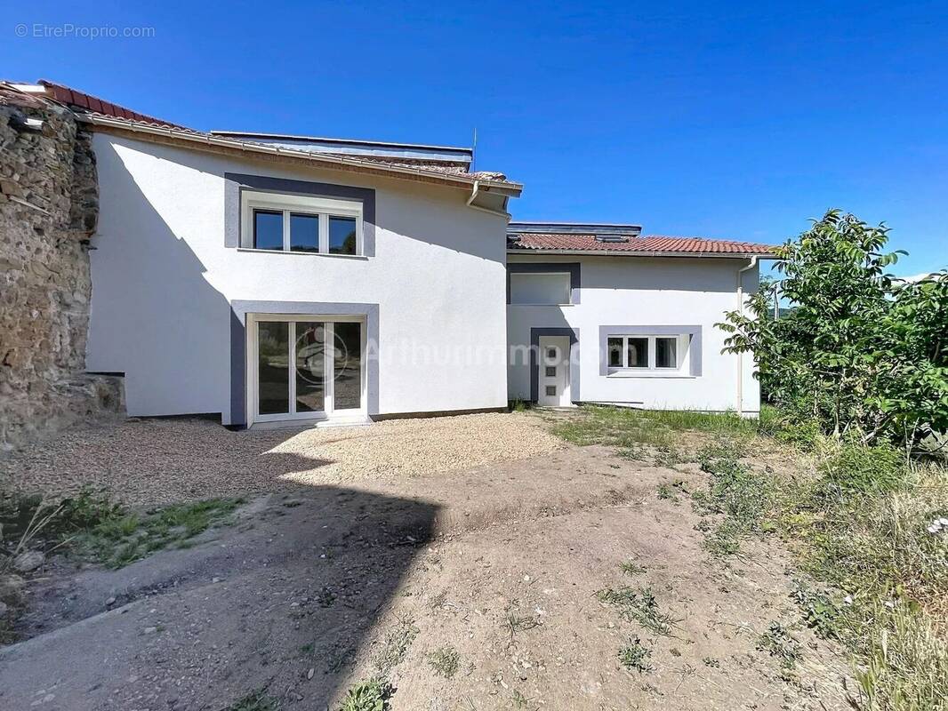 Maison à ORBEIL