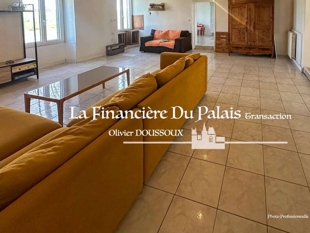 Maison à MESCHERS-SUR-GIRONDE
