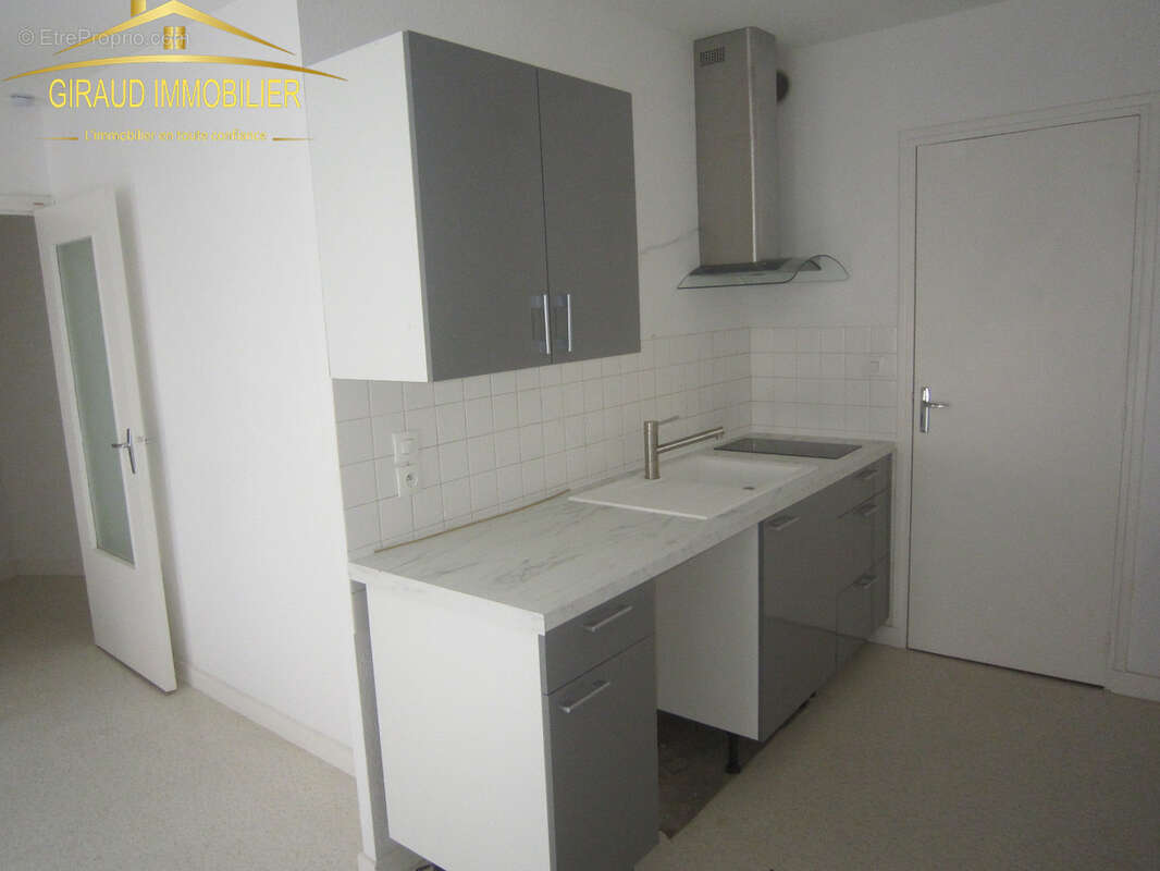Appartement à CHARLIEU