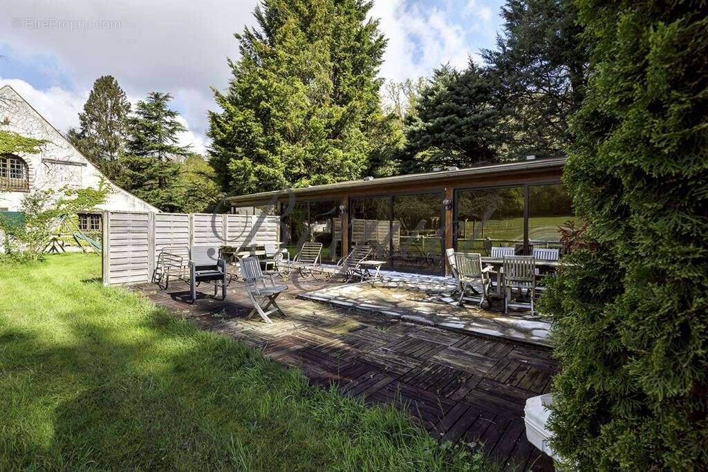 Maison à POIGNY-LA-FORET