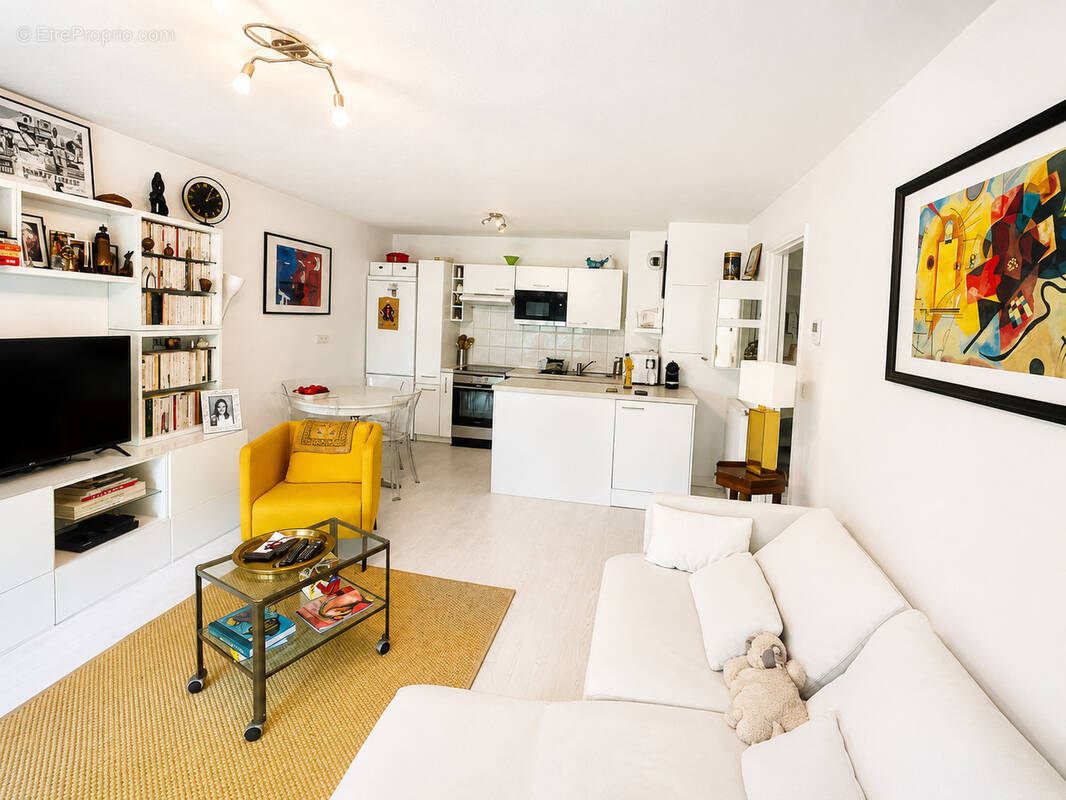 Appartement à LA RICHE