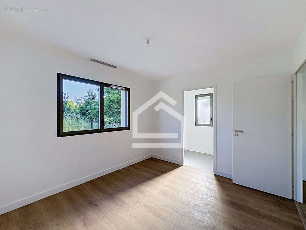 Maison à ARTIGUES-PRES-BORDEAUX