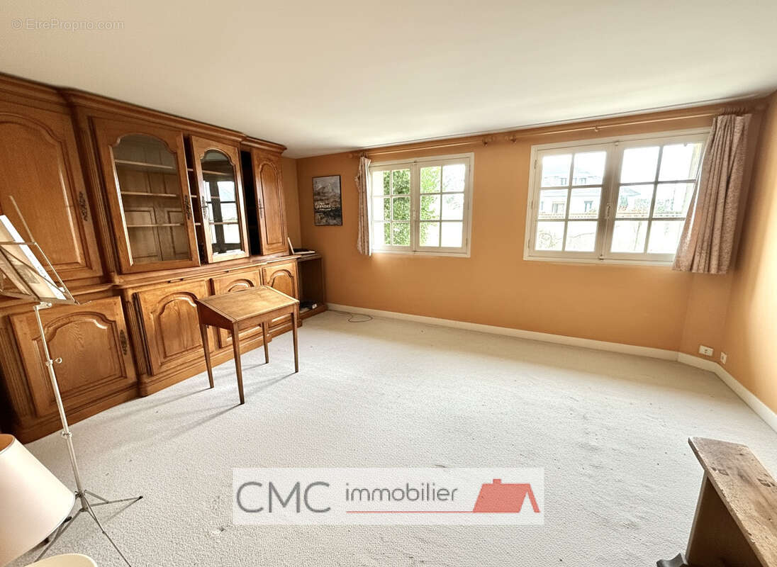 Maison 140 m² à Luisant  - photo 5
