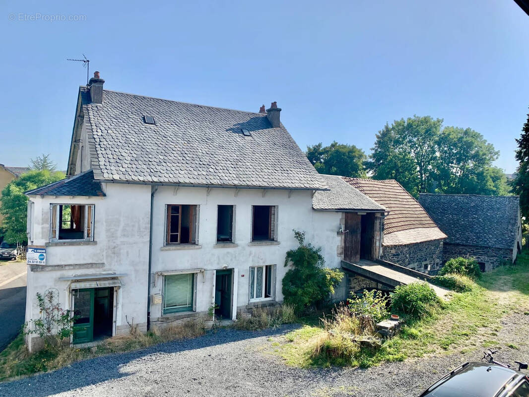 Maison à MARCENAT
