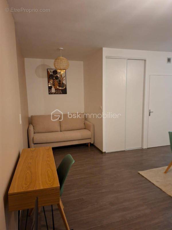Appartement à PARIS-10E