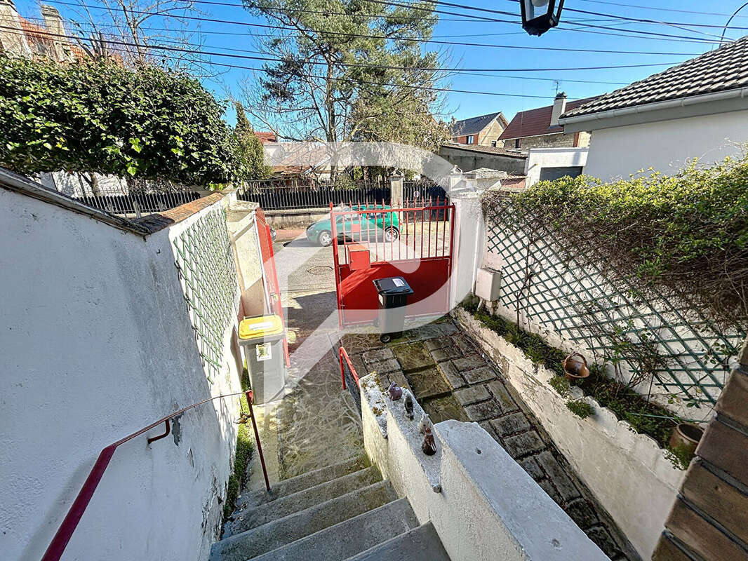 Maison à SAINT-MAUR-DES-FOSSES