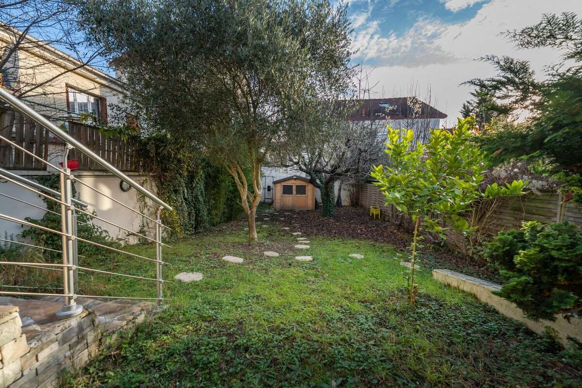 Maison à LA COURNEUVE