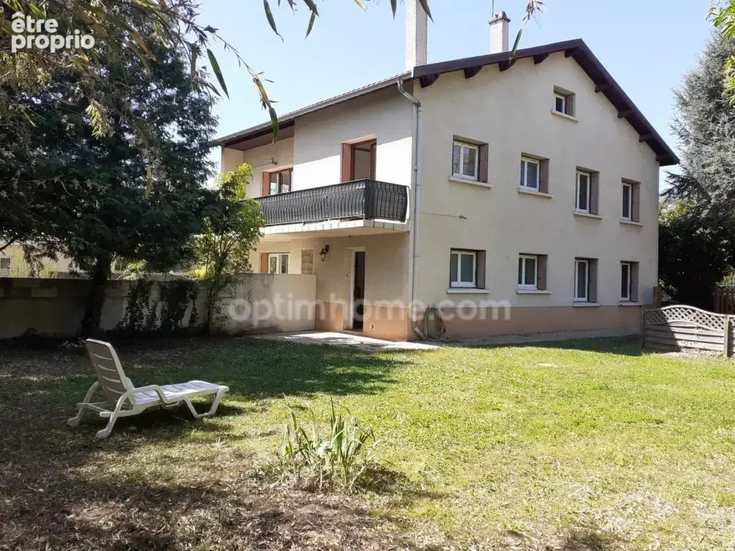 GRIGNY-SUR-RHONE, grande villa de 220 m2, pour 2 appartements en location - photo 6