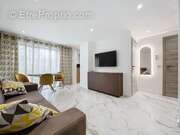 Appartement à VALLAURIS