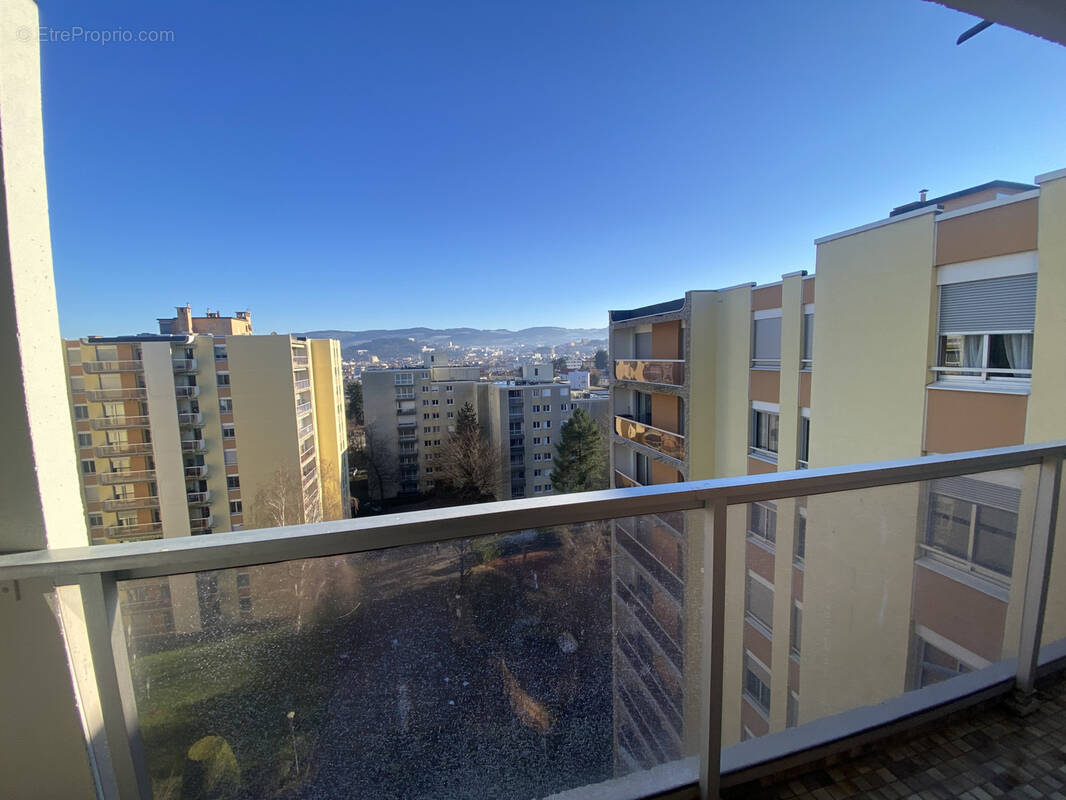 Appartement à SAINT-ETIENNE