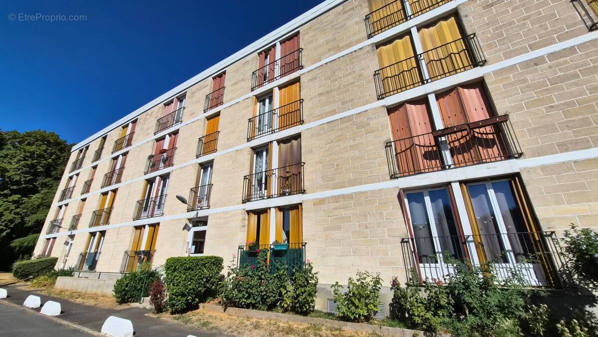 Appartement à SAINT-GERMAIN-LES-ARPAJON