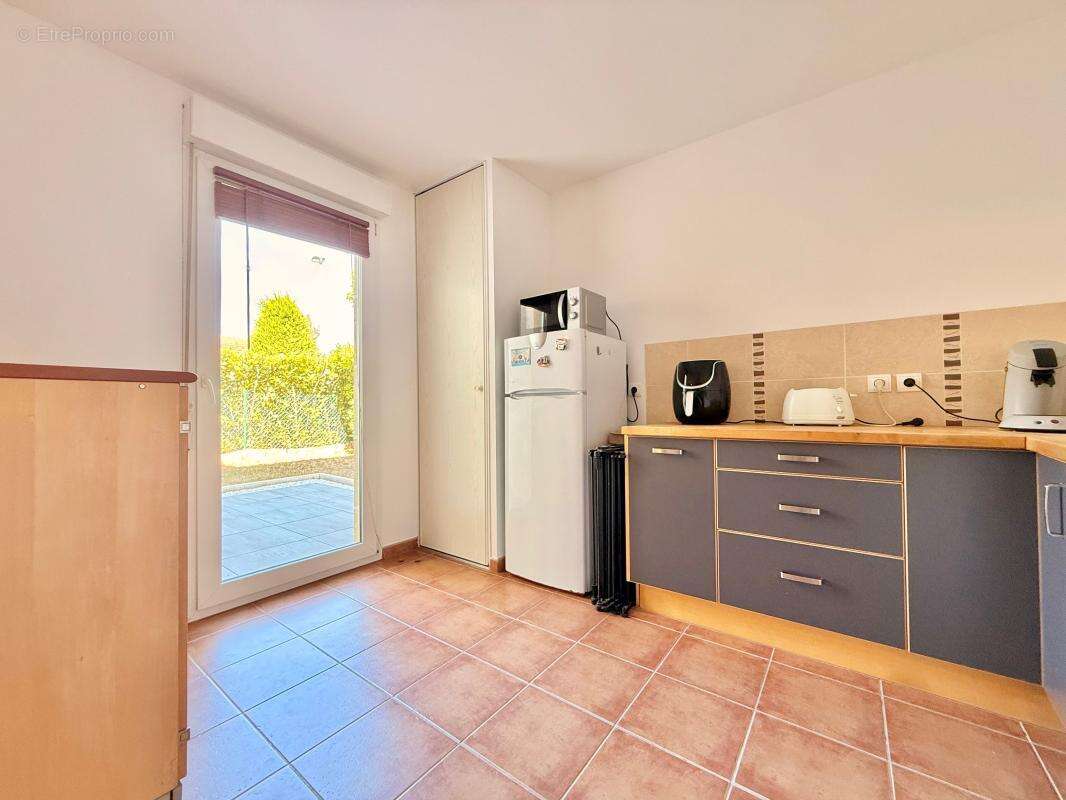 Appartement T3 avec jardin privatif et place de stationnement - photo 6