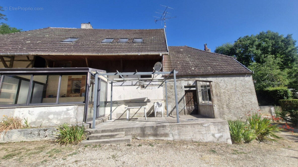 Maison à AUVILLARS-SUR-SAONE