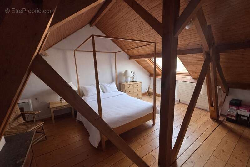 Maison à SAINT-CYR-SUR-LOIRE