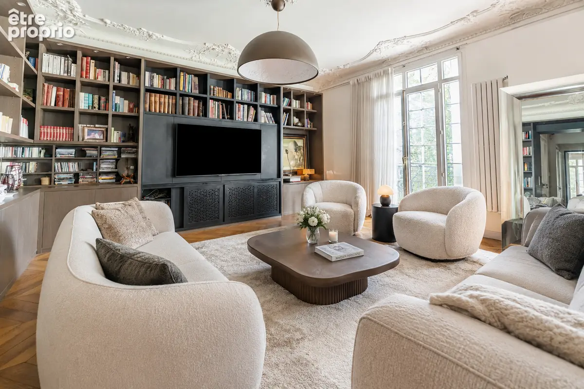 Appartement à NEUILLY-SUR-SEINE
