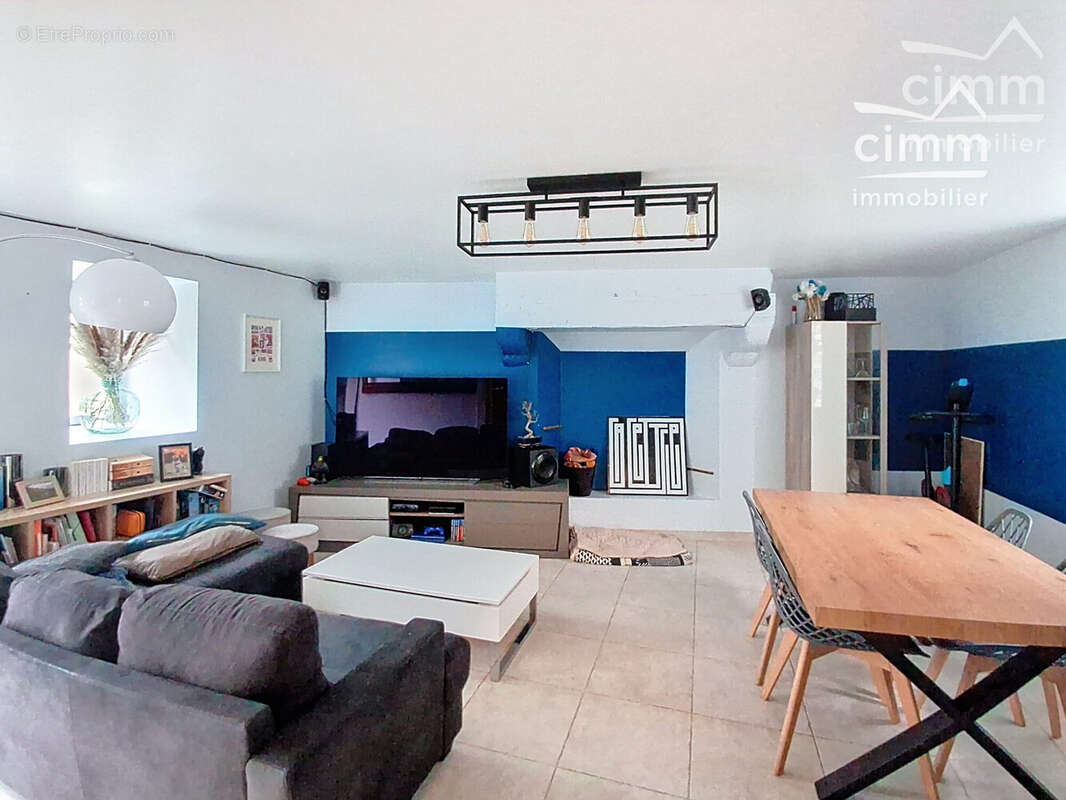 Maison 78 m² à Saint-Erblon  - photo 2