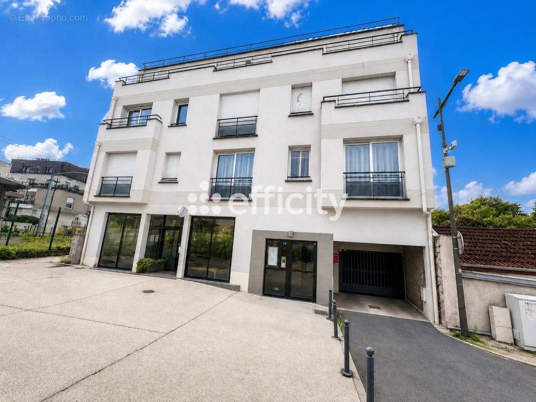 Appartement à BURES-SUR-YVETTE