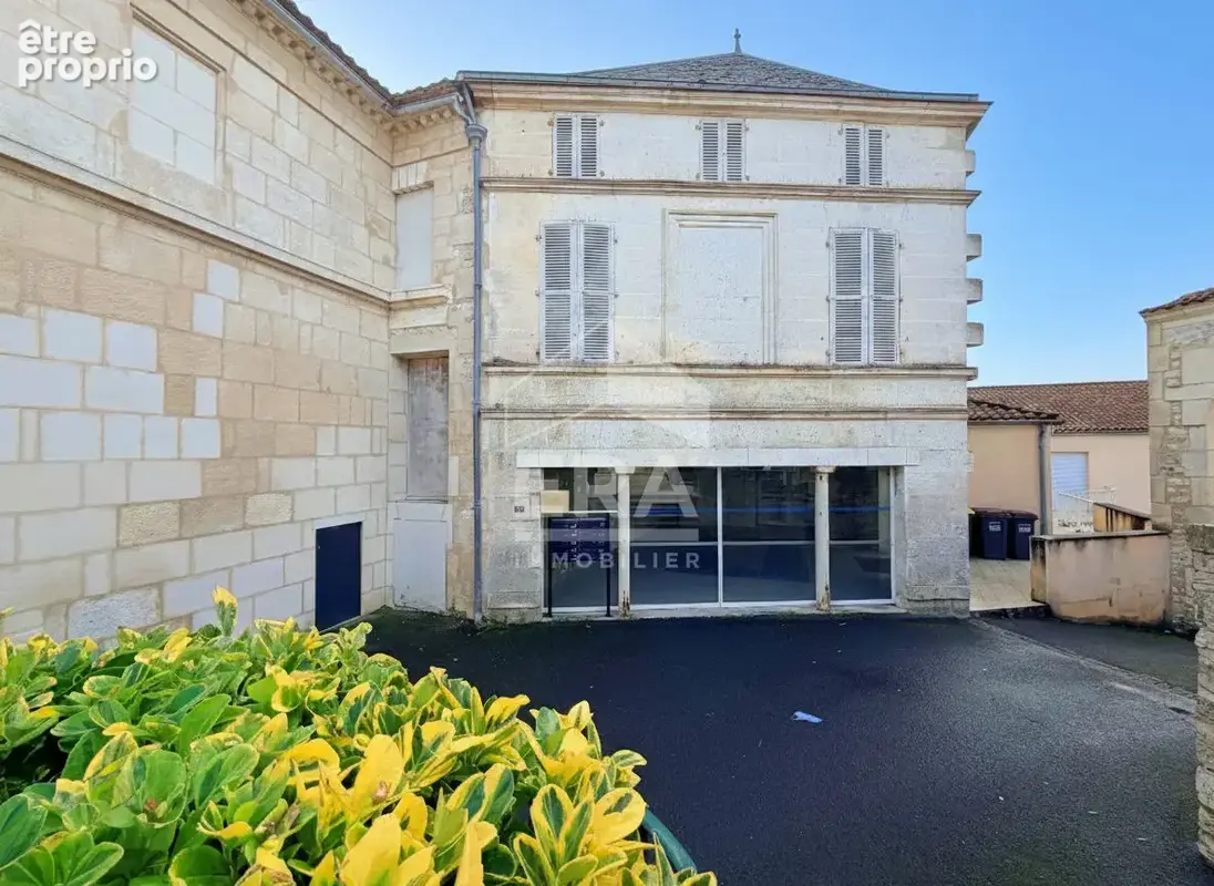 Immeuble 550m² à roullet-saint-estèphe - photo 4