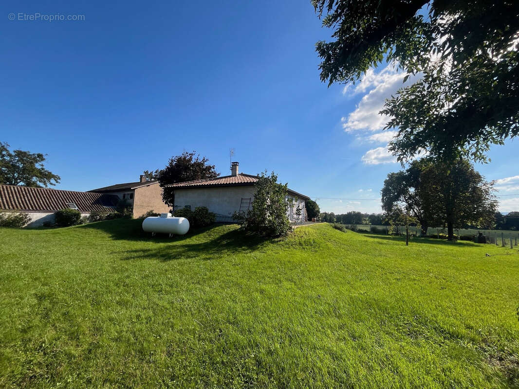 Maison à SAINT-GEORGES-DE-RENEINS