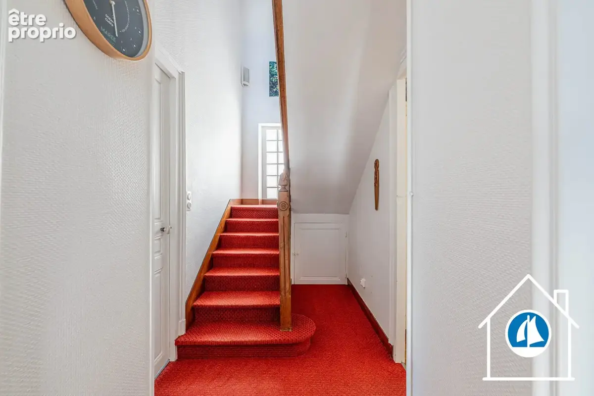 Maison 8 pièces 250 m² à vendre à Arromanches-Les-Bains (14117) - photo 6