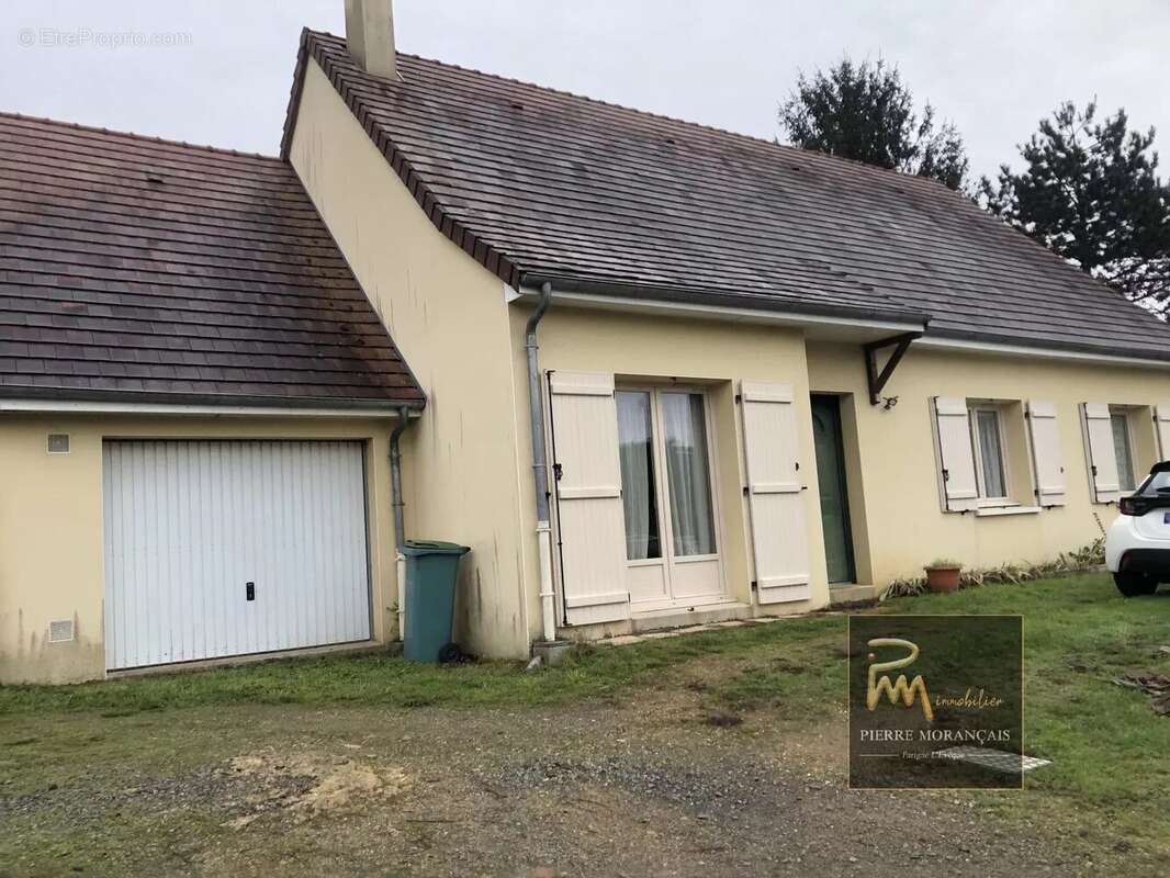 Maison à SAINT-CELERIN