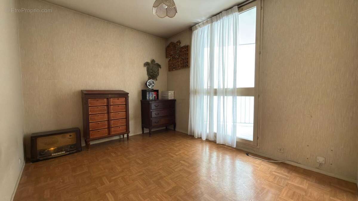 Appartement à NEUILLY-SUR-MARNE