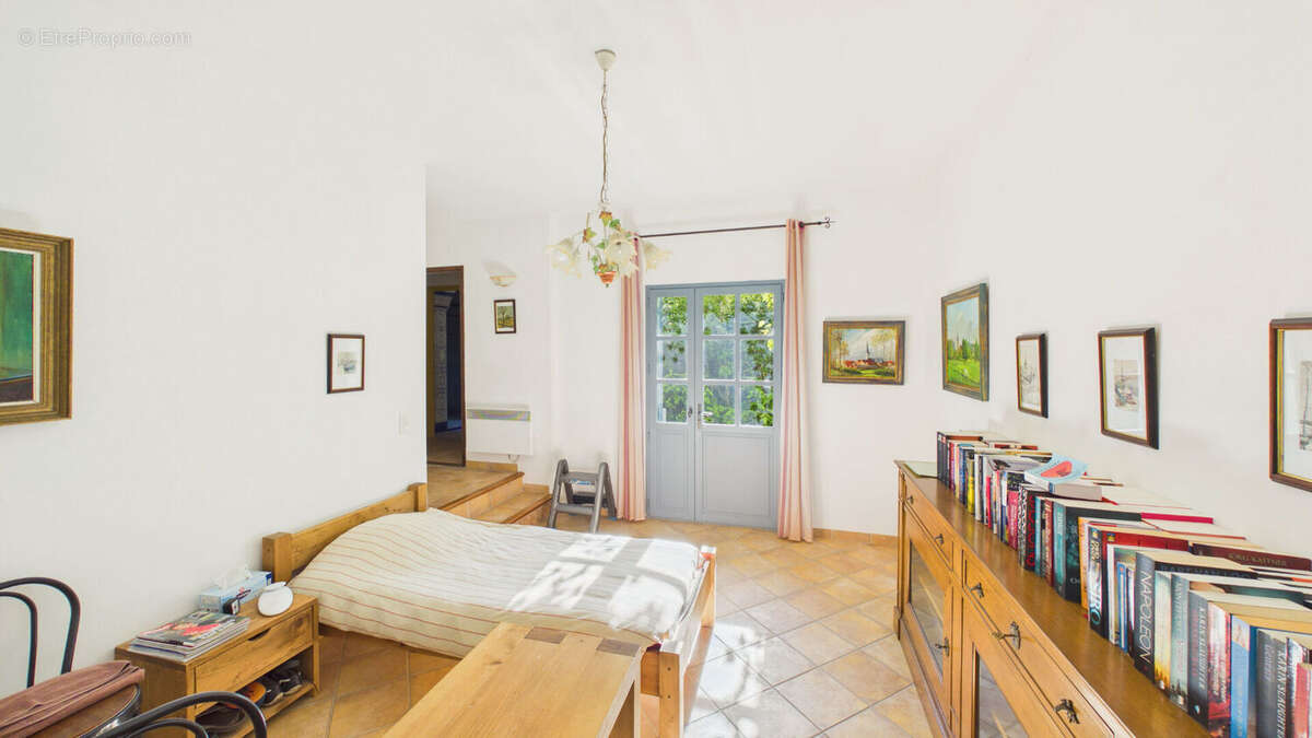 Maison à ARAMON