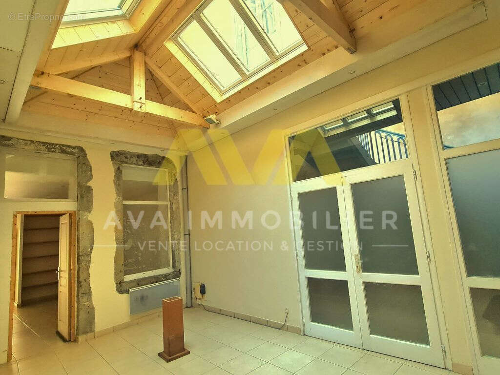 Commerce à OLORON-SAINTE-MARIE