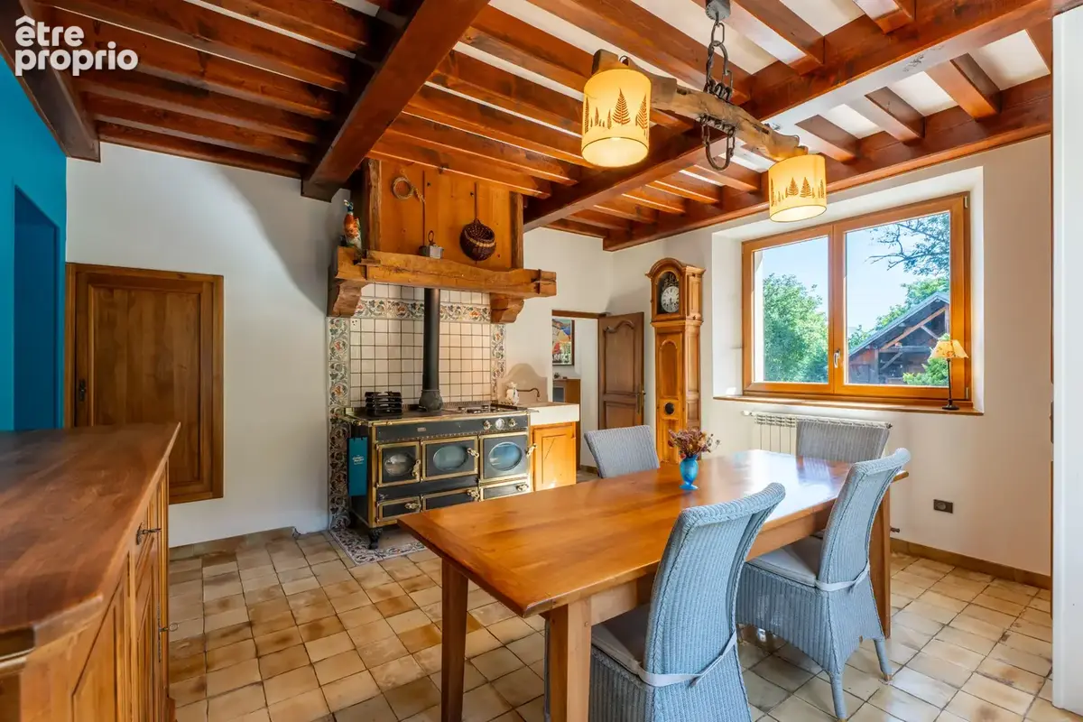 Le Noyer - Ferme rénovée de caractère - potentiel de 336m2 habitable - 2.630m2 de terrain plat - photo 9