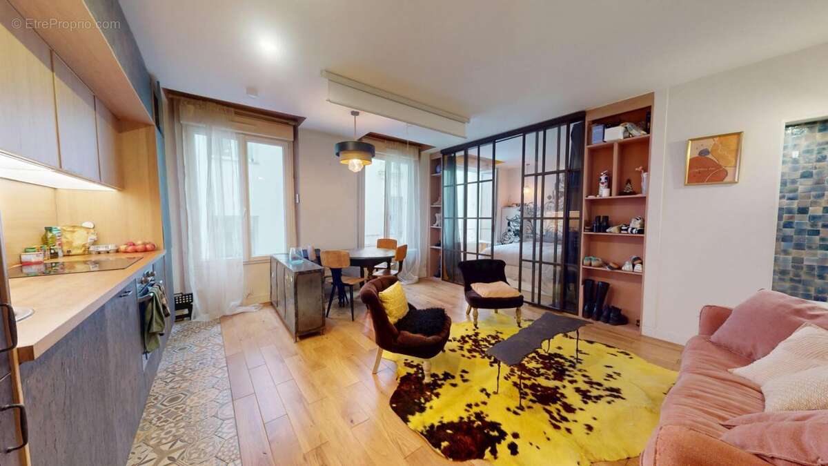 Appartement à PARIS-2E