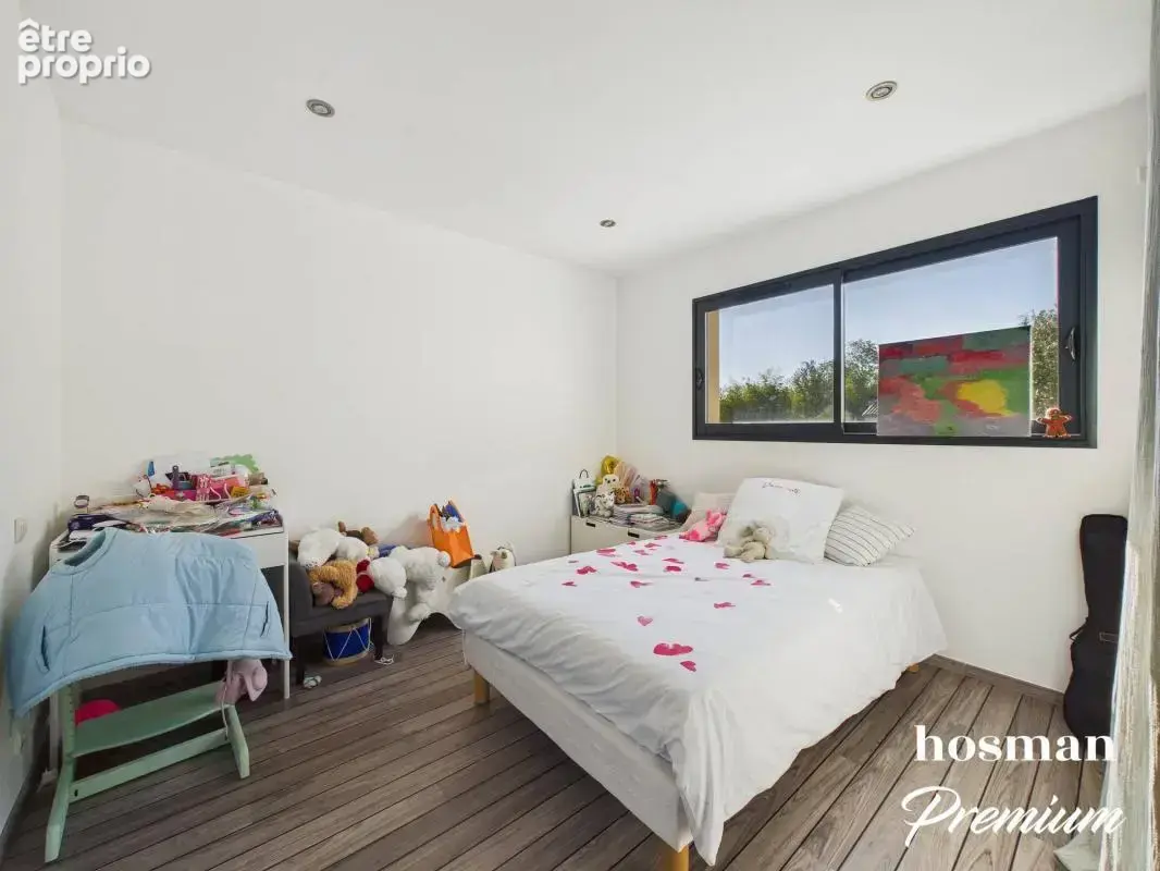 Maison de 160 m² avec piscine, terrasse, garage, dépendance - Stéhélin Bordeaux - photo 10