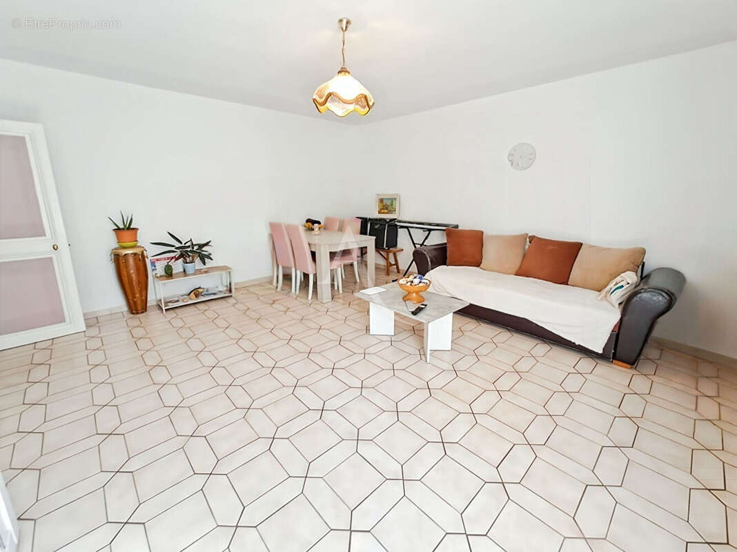 Appartement à ARPAJON