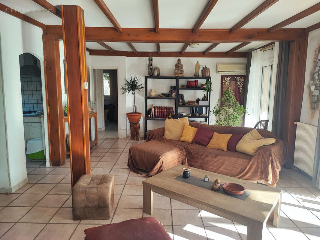 Maison à CAUNES-MINERVOIS