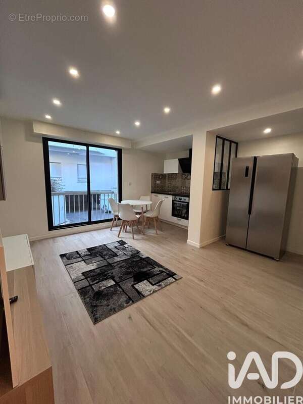 Photo 2 - Appartement à BOIS-COLOMBES